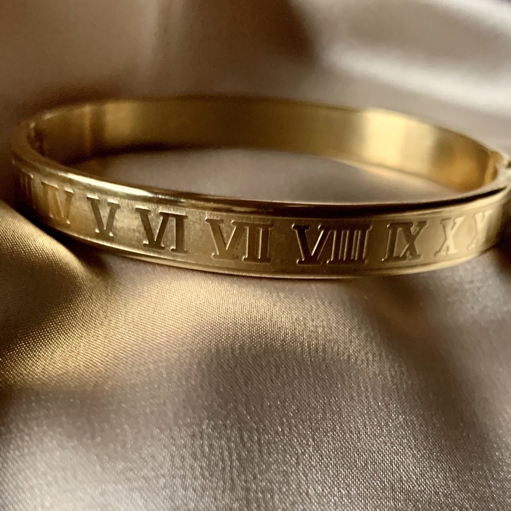 Roman Bracelet- BRAND NEW